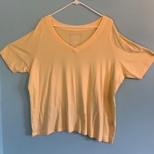 Avenue 26/28 yellow short-sleeve cotton t-shirt